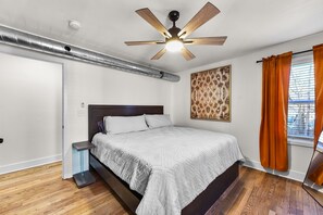 1 bedroom, desk, iron/ironing board, free WiFi