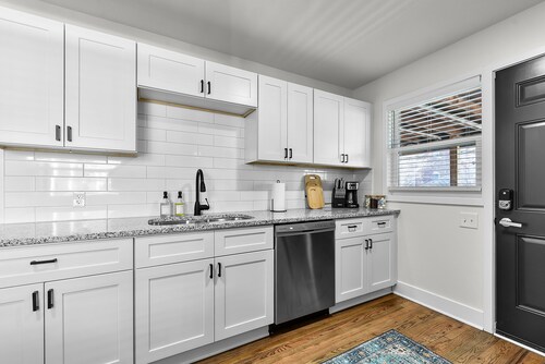 Retro Glam: Colorful Mid Century Haven Apt 2