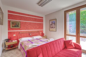 1 soverom, skrivebord, wi-fi og sengetøy