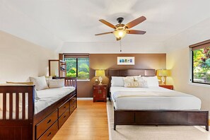 3 bedrooms, desk, iron/ironing board, travel crib