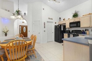 تناول الطعام