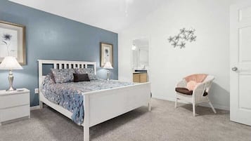 4 Schlafzimmer, Bügeleisen/Bügelbrett, kostenloses WLAN, Bettwäsche