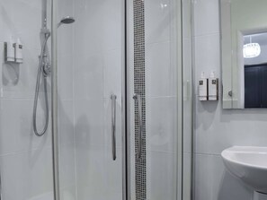 Towels - 3 bedroom accommodation in Sandside, near Milnthorpe (Sandside, near Milnthorpe)