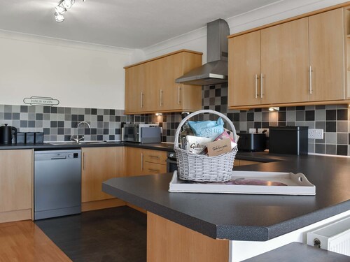 3 bedroom accommodation in Sandside, near Milnthorpe