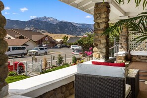 Property grounds - Historic Yellowstone Stone House  ~NEW~ (Gardiner)