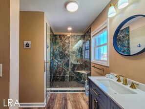 Towels - Bella Lido - Picturesque Views and Private Pool (Surf City)