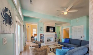 Smart TV, books - King Tide: Salt Air, Sandy Paws & So Much More! (Surf City)