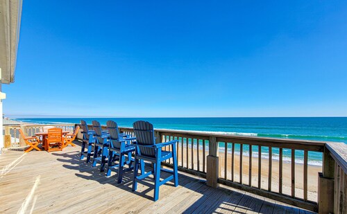 King Tide: Salt Air, Sandy Paws & So Much More!