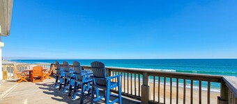 King Tide: Salt Air, Sandy Paws & So Much More!