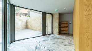 Interior - RUAH V - Vibrant Studio by LovelyStay (Vila Nova de Gaia)
