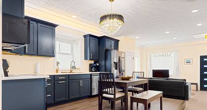 Historic, fully remodeled dog-friendly home with a full kitchen, washer/dryer