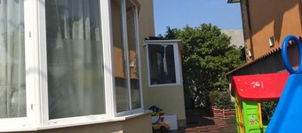 Beautiful 2 Bed Yellow House in Bucharest