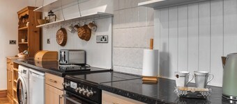 2 bedroom accommodation in Carnforth