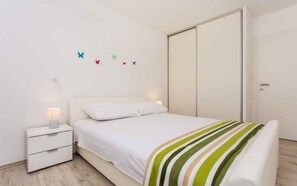 1 quarto, acesso à internet