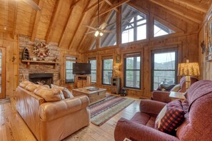 Smart TV, fireplace, DVD player, books