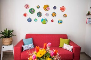 Living area - Welcome to the South ground floor apartment in the center of Castellammare del Golfo. (Castellammare del Golfo)