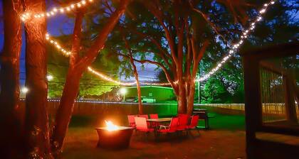 SanMarcos River Retreat|Rio Vista| Modern|Spacious|Sleeps12!