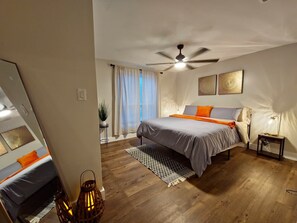 4 bedrooms, desk, iron/ironing board, free WiFi