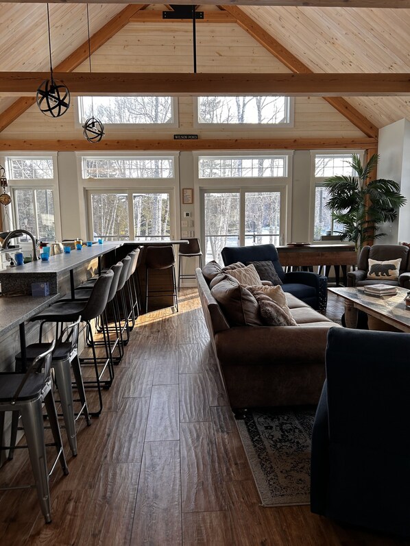 Interior - Lakefront family retreat close to town with hot tub, tiki bar and fire pits (Greenville)