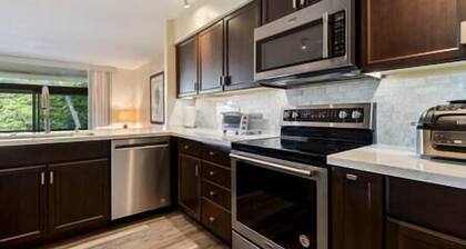 Oceanview spacious 2 bedroom Kaanapali Royal gem