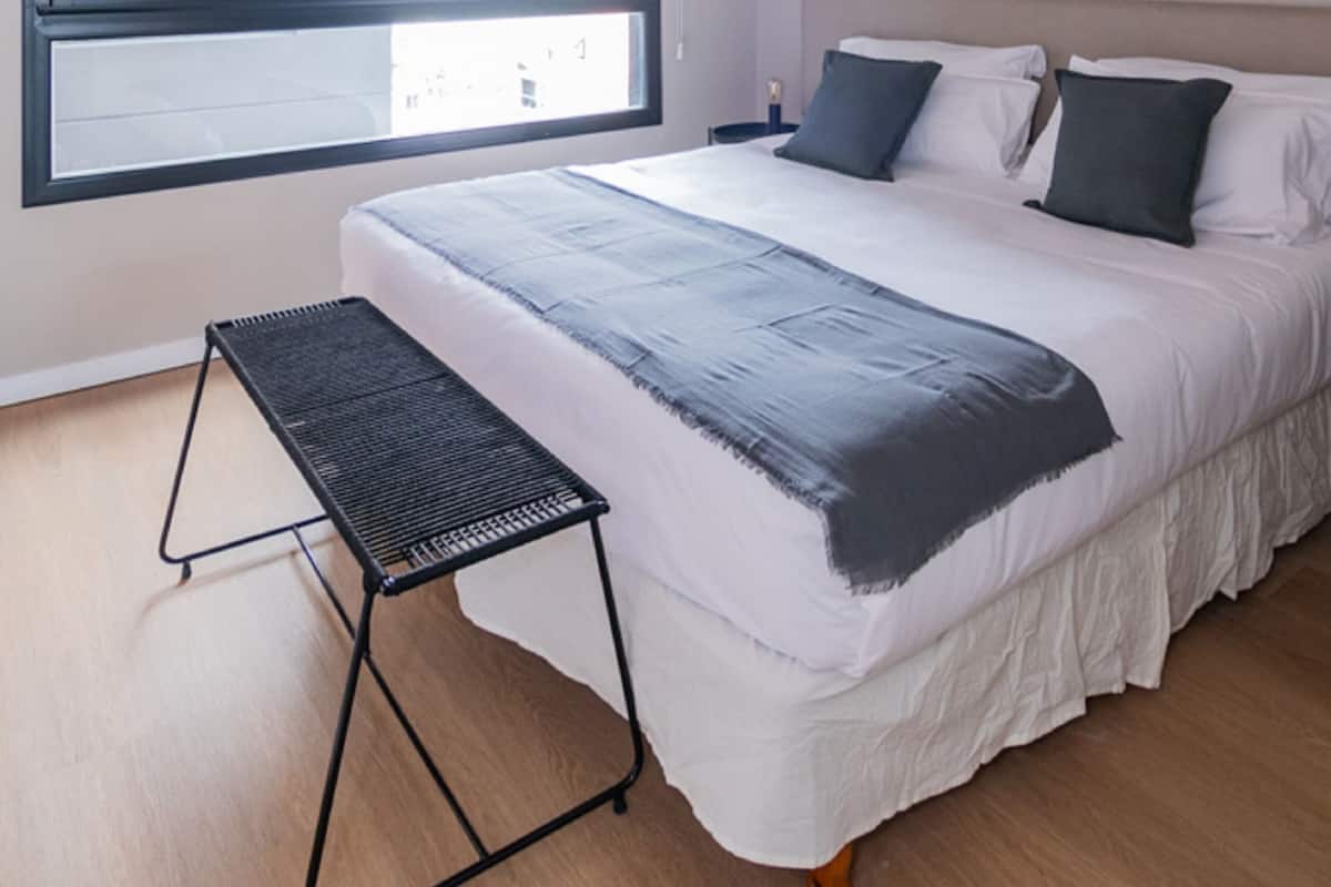 Superior Studio | In-room safe, blackout drapes, soundproofing, free WiFi