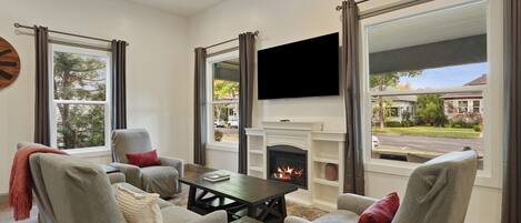 スマートテレビ、暖炉