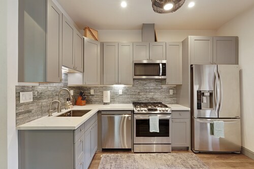 Bordeaux Bungalow | 1 Block to Downtown | Large Backyard | Dogs Welcome!