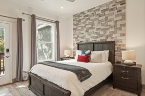 2 chambres, fer et planche à repasser, Wi-Fi gratuit, draps fournis