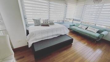 Panoramic Apartment, Mixed Dorm | Living area | Flat-screen TV