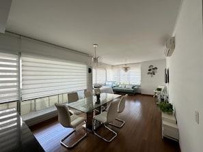 Panoramic Apartment, Mixed Dorm | Living area | Flat-screen TV - Departamento en Puerto Madero (Buenos Aires)