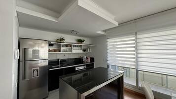 Panoramic Apartment, Mixed Dorm | Private kitchen