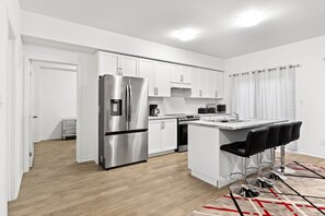 Una taula de menjador