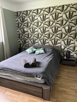2 Schlafzimmer, Bügeleisen/Bügelbrett, Reisekinderbett, kostenloses WLAN