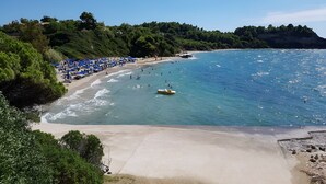 Beach nearby, 2 beach bars - Ionian residence  (Kefalonia)