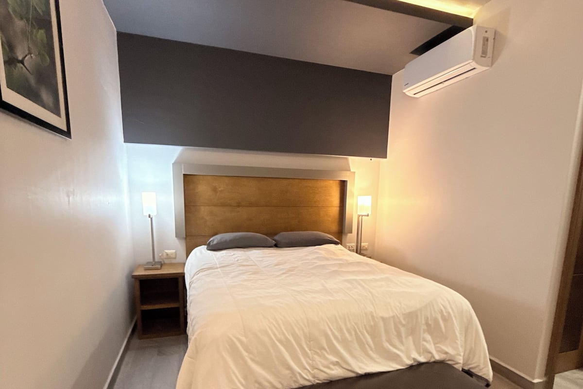 Habitación básica | Sábanas de algodón egipcio y ropa de cama de alta calidad