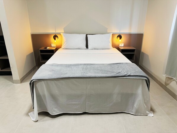 Estudio estándar | Minibar, wifi gratis y ropa de cama 