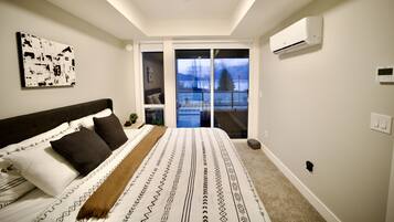 1 bedroom, iron/ironing board, internet, bed sheets