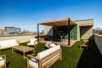 Plenty of activities on the rooftop terrace for family and friends!