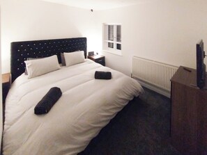 4 chambres, Wi-Fi gratuit, draps fournis