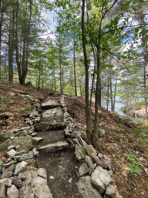 Hiking - Pine Brae Eco-Resort (Tay Valley)