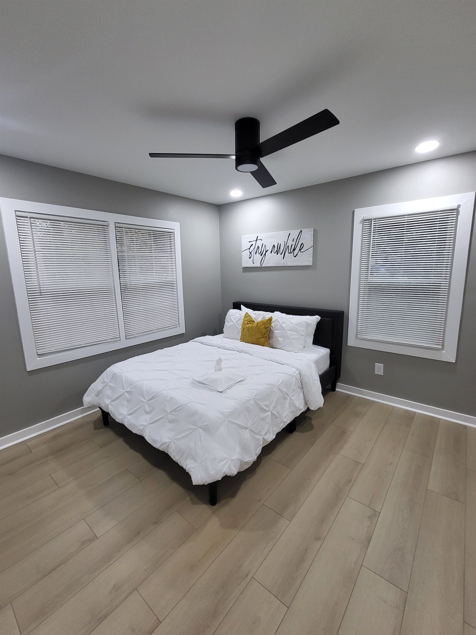 2 quartos, ferros/tábuas de passar roupa, Wi-Fi de cortesia