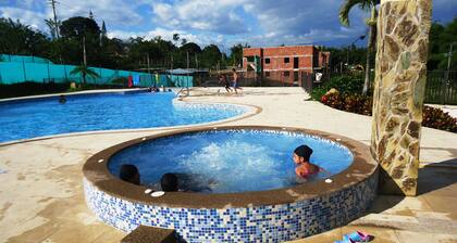 Apartamento EN Unidad Cerrada Cerca Alos Parques DE Recreacion Y AL Eoropuerto