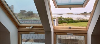 Waterfront gîte in a natural area at Lilia Plouguerneau. Sea view!