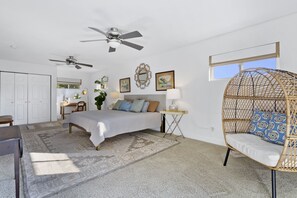 3 habitaciones, escritorio, tabla de planchar con plancha y wifi gratis 