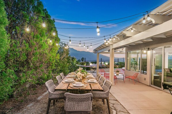 Outdoor dining