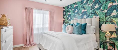 3 bedrooms, desk, iron/ironing board, WiFi