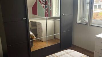 2 Schlafzimmer, Bügeleisen/Bügelbrett, WLAN, Bettwäsche