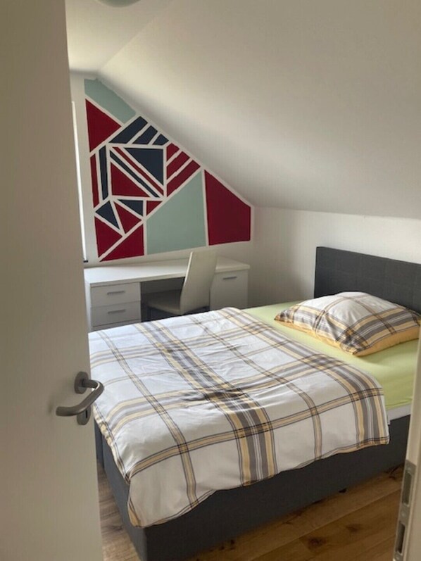 2 Schlafzimmer, Bügeleisen/Bügelbrett, WLAN, Bettwäsche