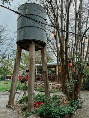 Enceinte de lâhĂ©bergement