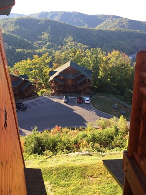 Property grounds - Mt Top Condo.Prem&std unit,w/bal&elev. Sleeps 8. avail.Sun12/21 to Sun12/28/25. (Gatlinburg)